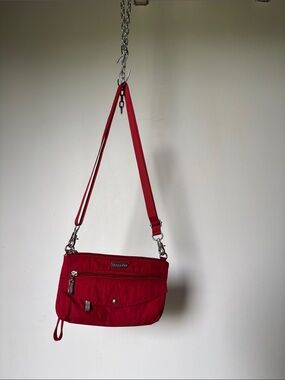 Baggallini 2010 Plaza Mini in Red Apple